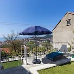 Apartman Mili - Two Bedroom With Terrace And Sea View Sinjska 15 *