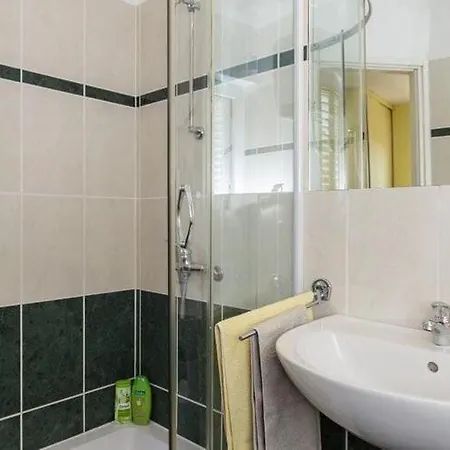Apartment Mili - Two Bedroom With Terrace And Sea View Sinjska 15 *
