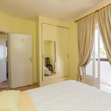 Lägenhet Mili - Two Bedroom With Terrace And Sea View Sinjska 15 *
