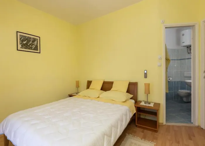 Апартаменты Mili - Two Bedroom With Terrace And Sea View Sinjska 15