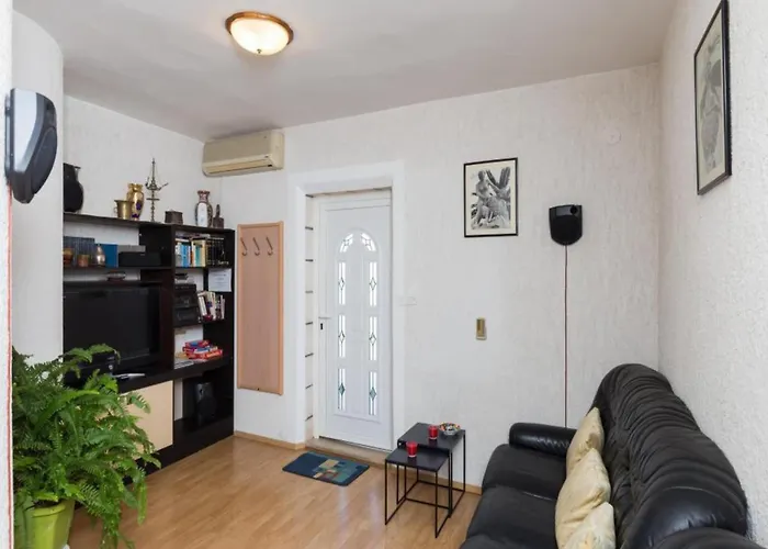 Mili - Two Bedroom With Terrace And Sea View Sinjska 15