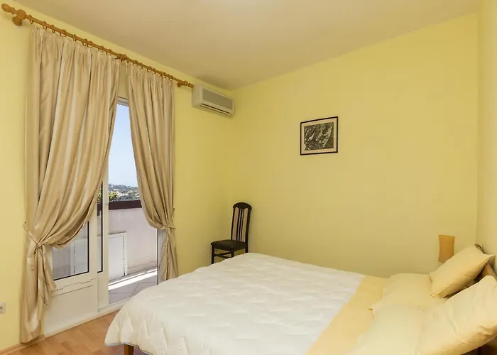 Mili - Two Bedroom With Terrace And Sea View Sinjska 15 Апартаменты Дубровник